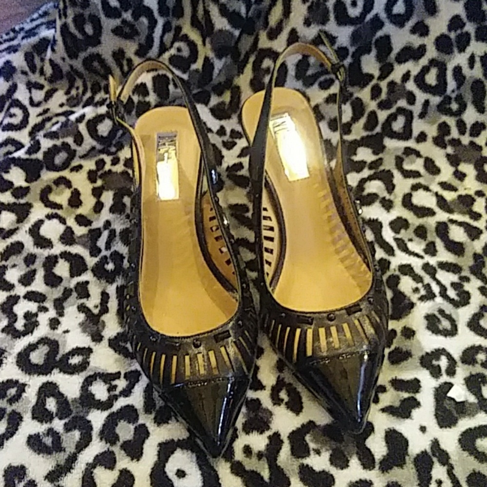I.N.C PUMPS BLACK LEATHER